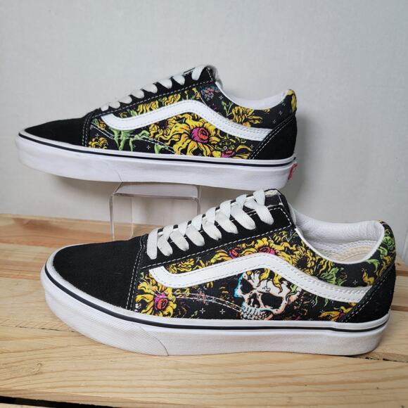 VANS Classic Old Skool Beauty Skull Shoe w/ Sunflowers - Size 6.5 M / 8 W - Picture 1 of 6